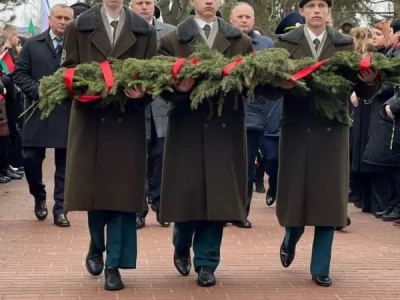 今天在莫吉廖夫的“死亡集中营”纪念馆举行了一场安魂曲。